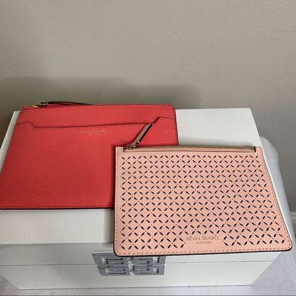 Henri Bendel W. 57th St. Kangaroo Clutch - Picture 1 of 7